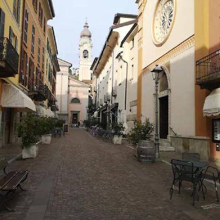 Poeti&Misultin. Poesia E Vacanza Sul Lago เมนาจโจ ภายนอก รูปภาพ